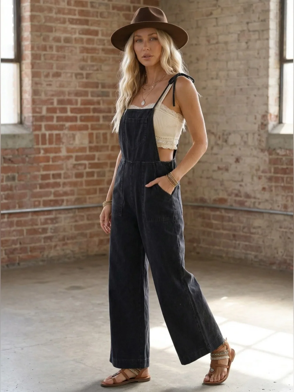 NWT Eesome Tie Strap Adjustable Jumpsuit Jumper Overalls Black - Picture 2 of 5
